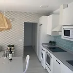 Renovated 2 Bedroom In * פלאייה דל אינגלז