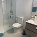 בית נופש Renovated 2 Bedroom In פלאייה דל אינגלז