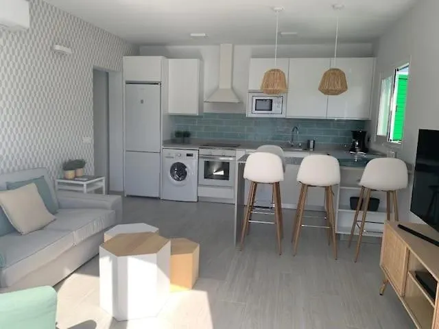 Semesterbostad Renovated 2 Bedroom In *