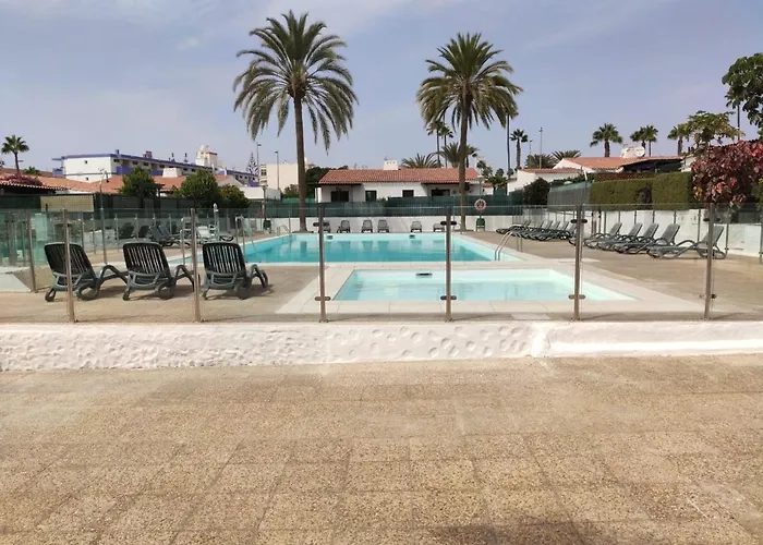 Renovated 2 Bedroom In