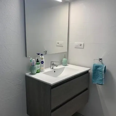 Casa de Férias Renovated 2 Bedroom In *