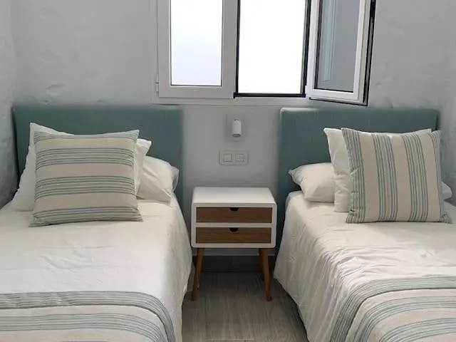 Renovated 2 Bedroom In Будинок відпочинку Плайя-дель-Інглес