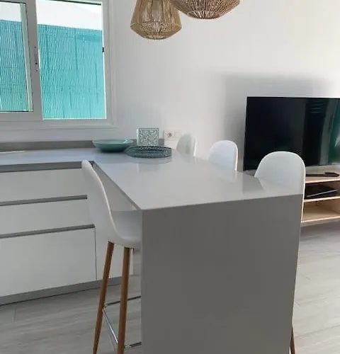 Renovated 2 Bedroom In