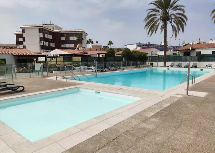 Renovated 2 Bedroom In